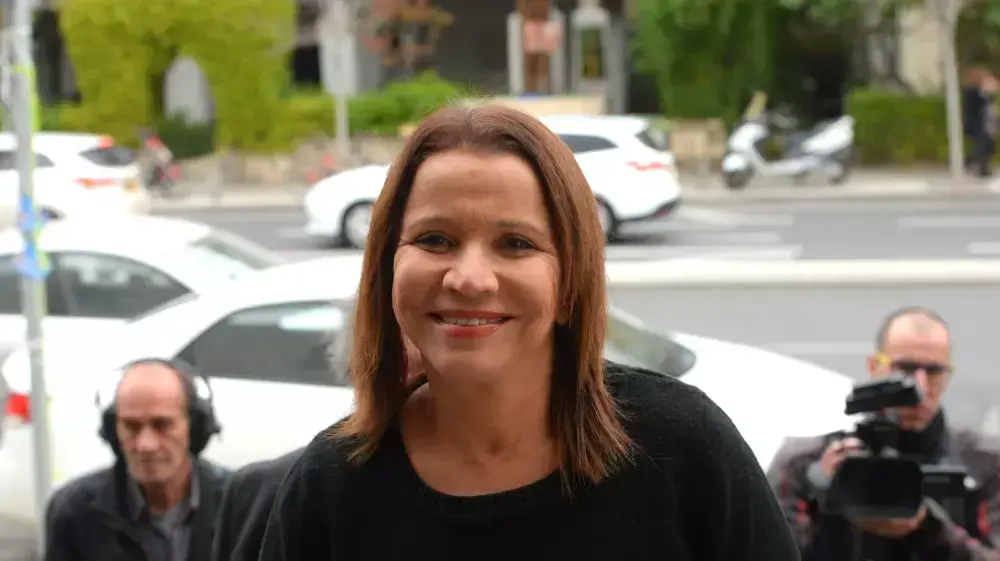 ח"כ שלי יחימוביץ' בבית סוקולוב לאחר ההכרזה על תוצאות הבחירות למפלגת העבודה, ינואר 2015 ח"כ שלי יחימוביץ' בבית סוקולוב לאחר ההכרזה על תוצאות הבחירות למפלגת העבודה, ינואר 2015