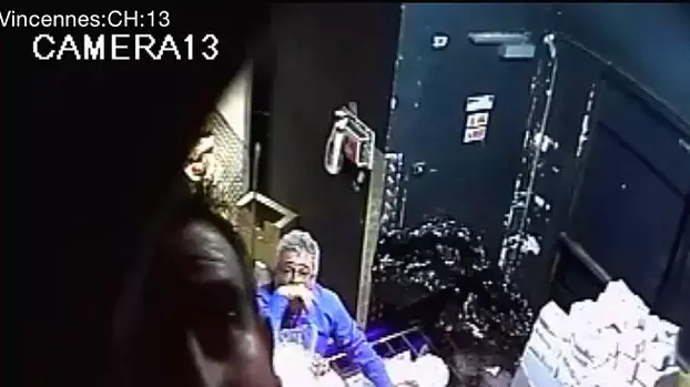 תמנות ממצלמת האבטחה מהמרכול הכשר בפריז שבו נרצחו ארבעה יהודים תמנות ממצלמת האבטחה מהמרכול הכשר בפריז שבו נרצחו ארבעה יהודים