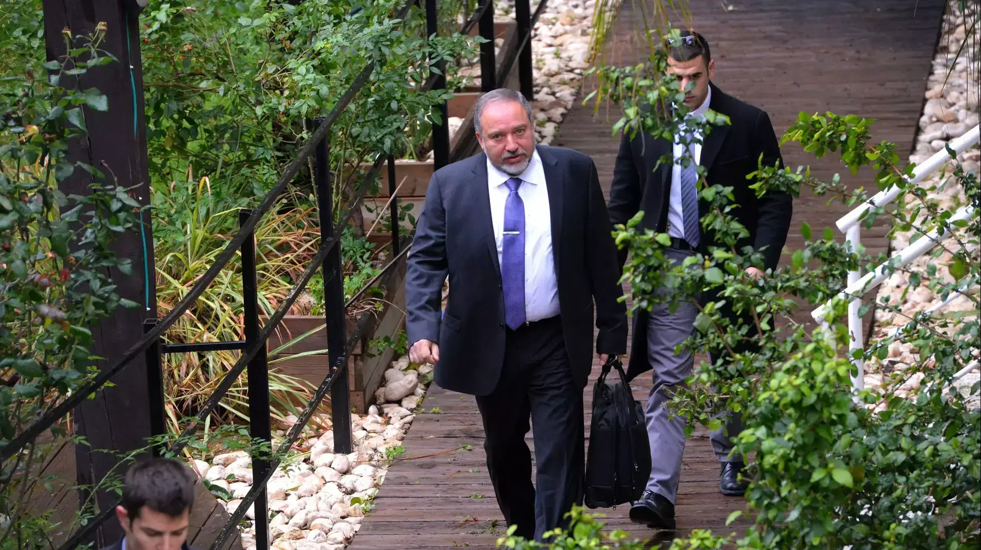אביגדור ליברמן לפני מסיבת עיתונאים בית סוקולוב אביגדור ליברמן לפני מסיבת עיתונאים בית סוקולוב
