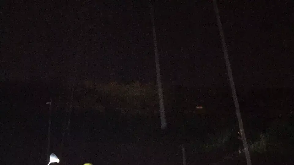 בני זוג חולצו לאחר שנתקעו בנחל לכיש, 16 בינואר 2015 בני זוג חולצו לאחר שנתקעו בנחל לכיש, 16 בינואר 2015