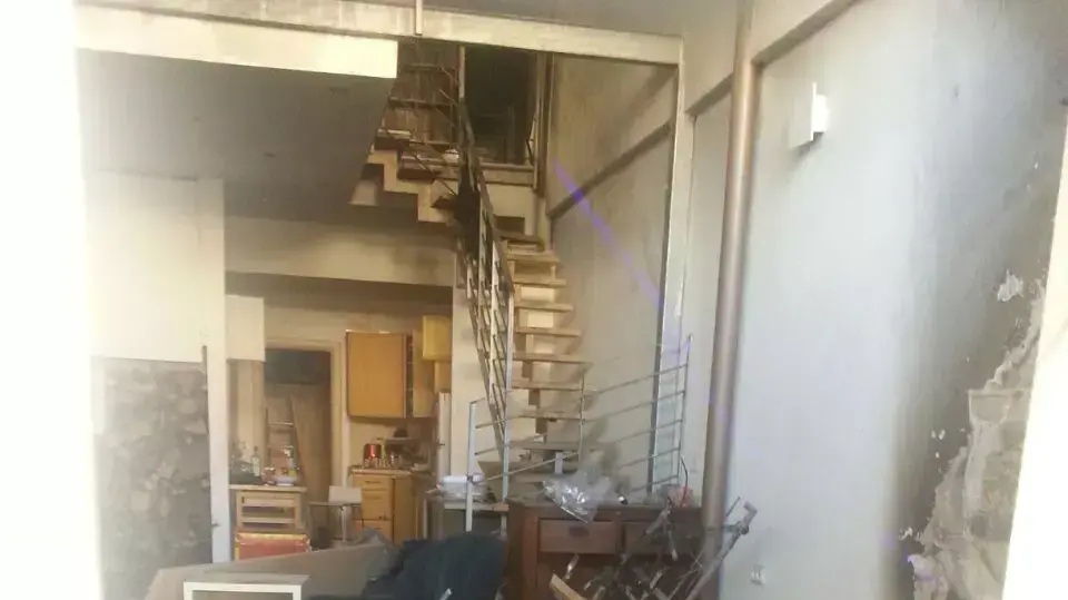 דירה השרופה של האדריכלית ליאורה חיות דירה השרופה של האדריכלית ליאורה חיות