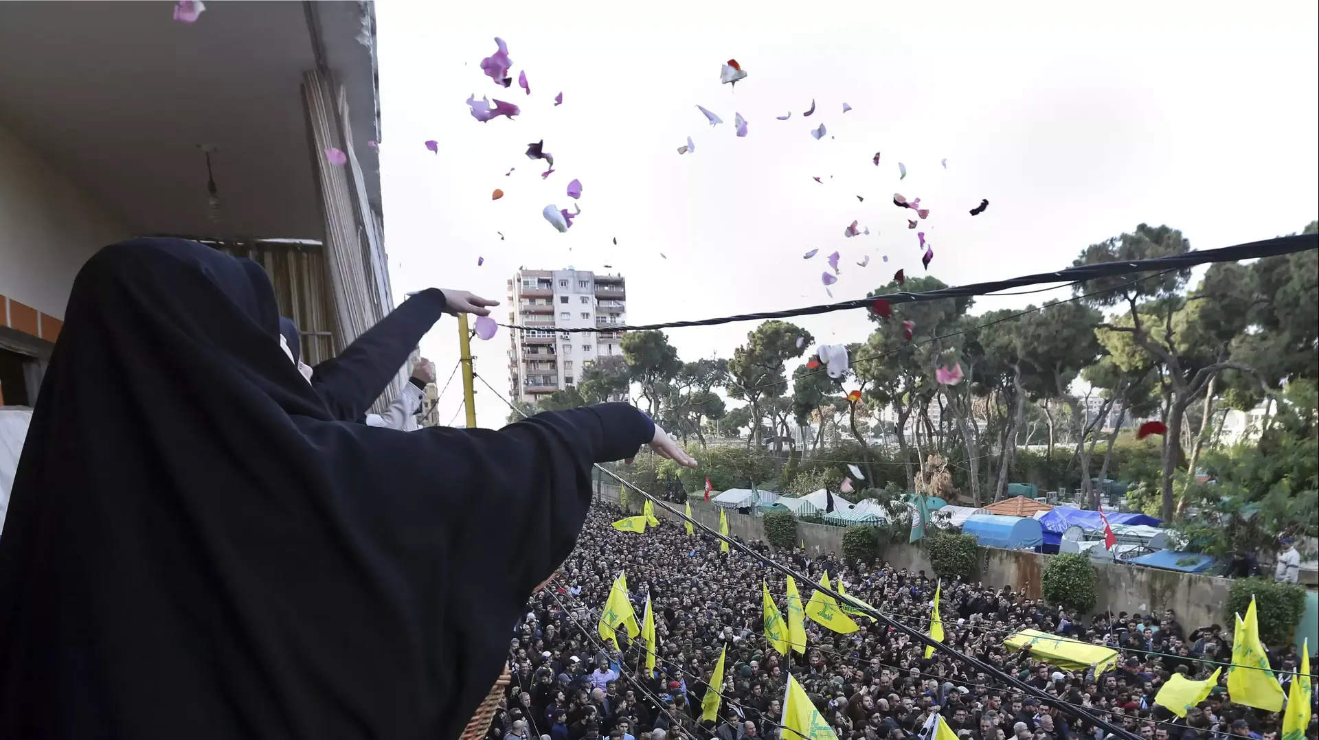 הלווייתו של ג'יהאד מורנייה דאחייה, ביירות 19 בינואר 2014 הלווייתו של ג'יהאד מורנייה דאחייה, ביירות 19 בינואר 2014