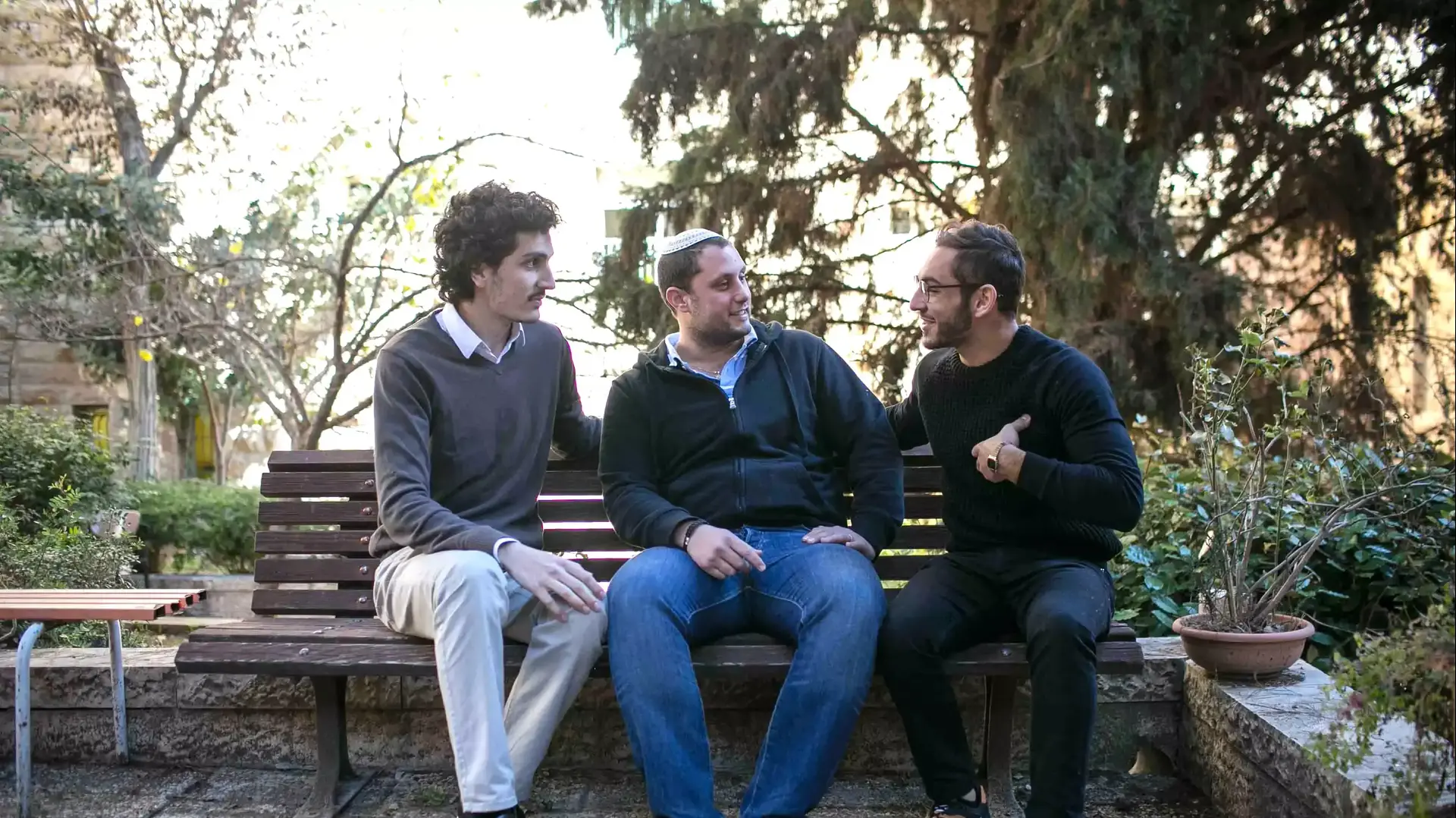 המרואיינים בכתבה, עולים חדשים מצרפת באולפן בעציון המרואיינים בכתבה, עולים חדשים מצרפת באולפן בעציון
