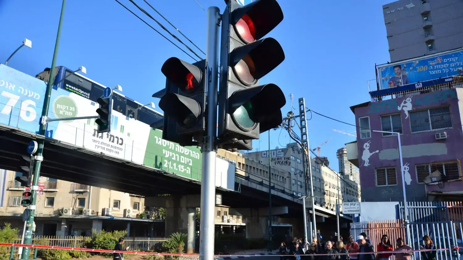 פצועים בירת הפיגוע בגשר מעריב בתל אביב, ינואר 2015 פצועים בירת הפיגוע בגשר מעריב בתל אביב, ינואר 2015