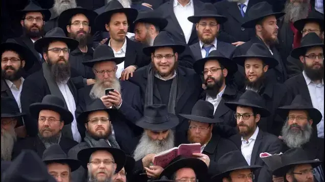 הרב אלכסנדר ולאה נמדר שליחי חב"ד בשוודיה הרב אלכסנדר ולאה נמדר שליחי חב"ד בשוודיה