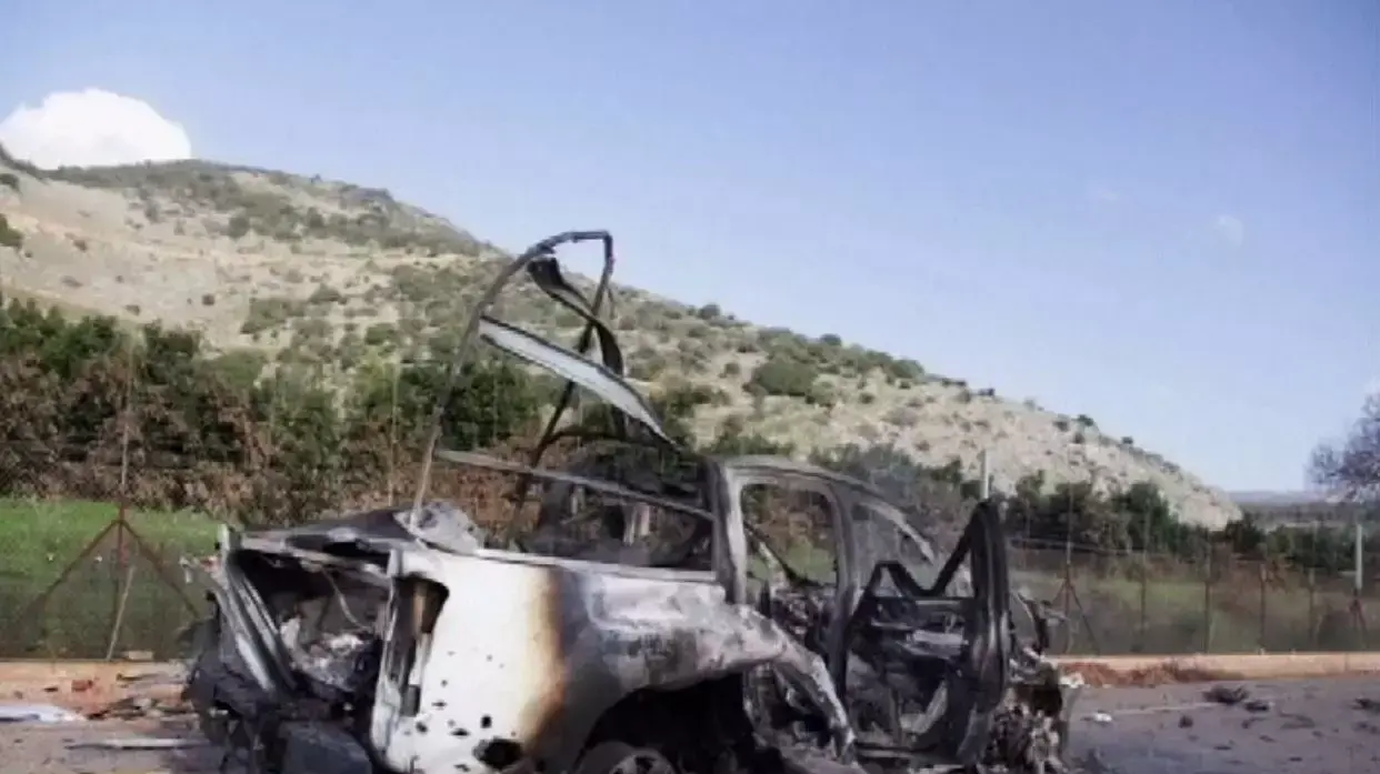 רכב צבאי נפגע מטיל נ"ט גזרת הר דב. ינואר 2015 רכב צבאי נפגע מטיל נ"ט גזרת הר דב. ינואר 2015