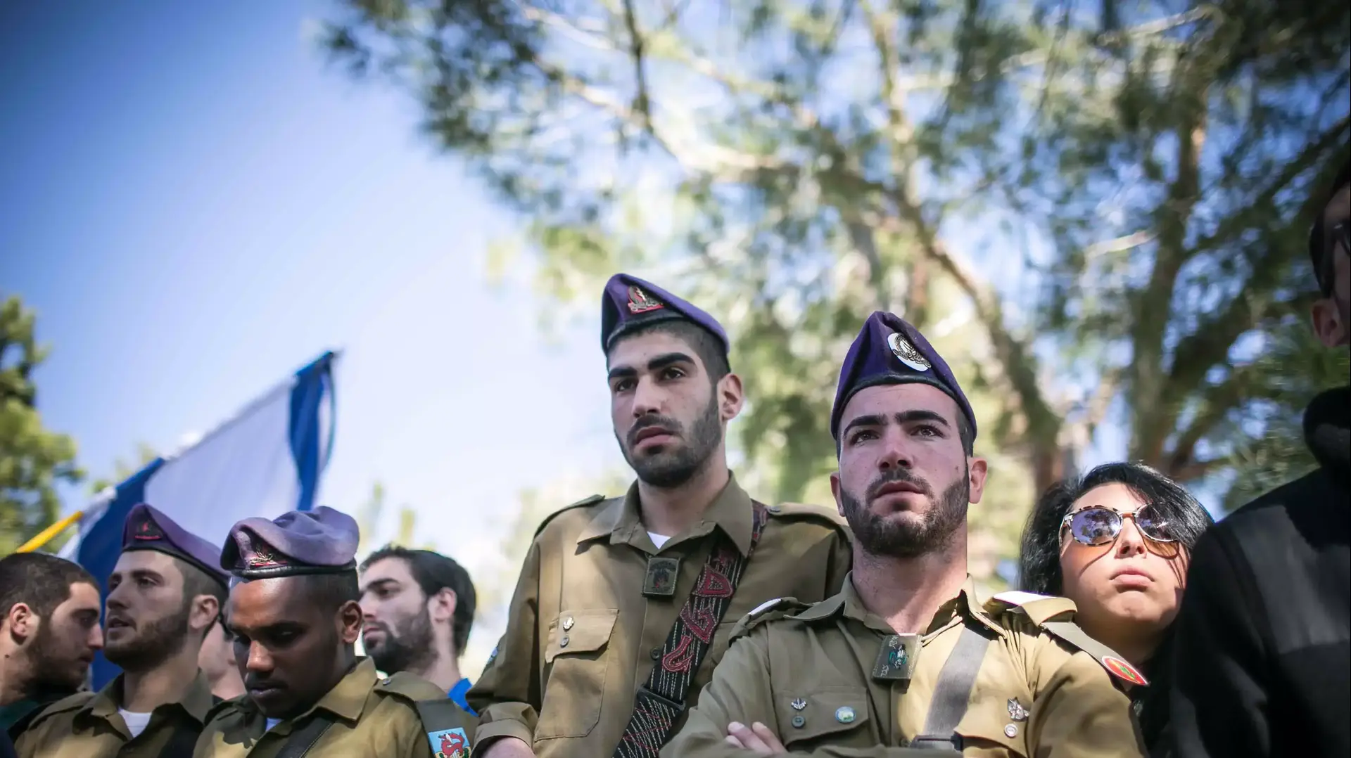 הלווייתו של יוחאי קלנגל בהר הרצל. ינואר 2015 הלווייתו של יוחאי קלנגל בהר הרצל. ינואר 2015