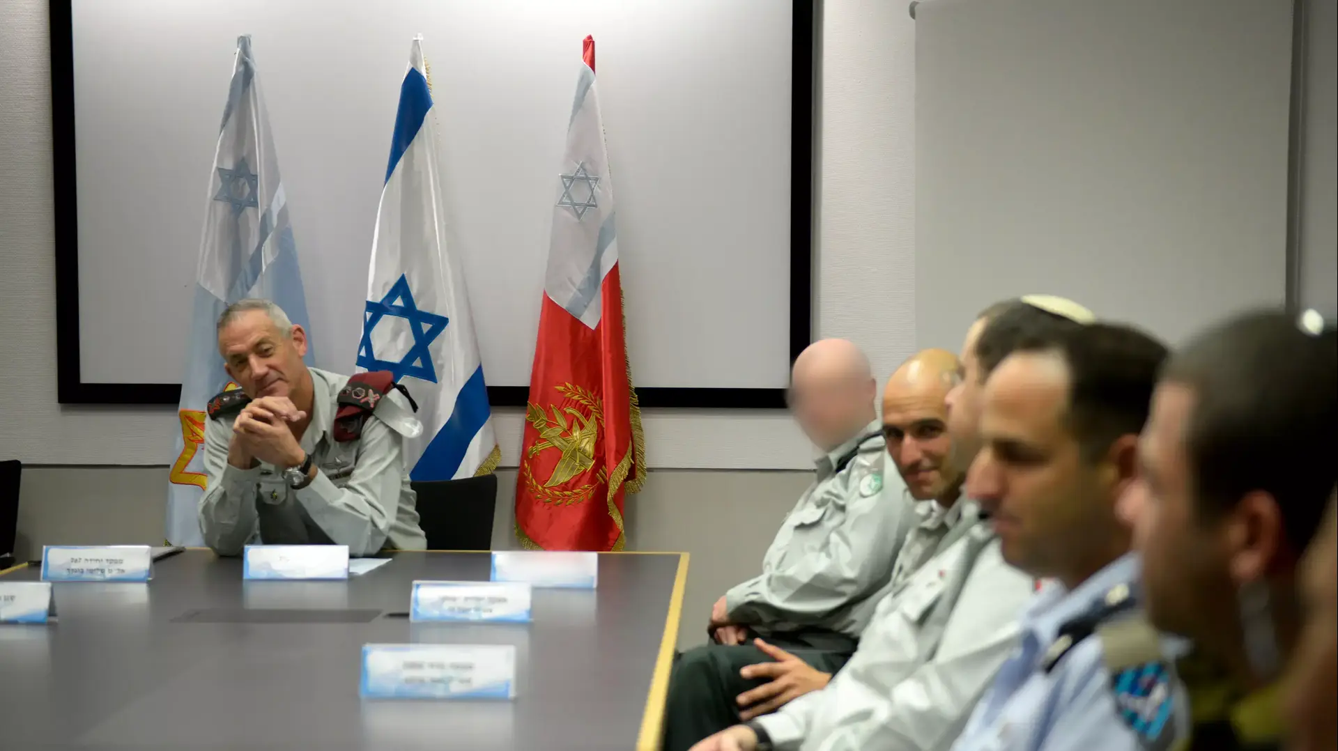 תמונות של הרמטכ"ל בני גנץ עם מקבלי הצל"ש, ינואר 2015