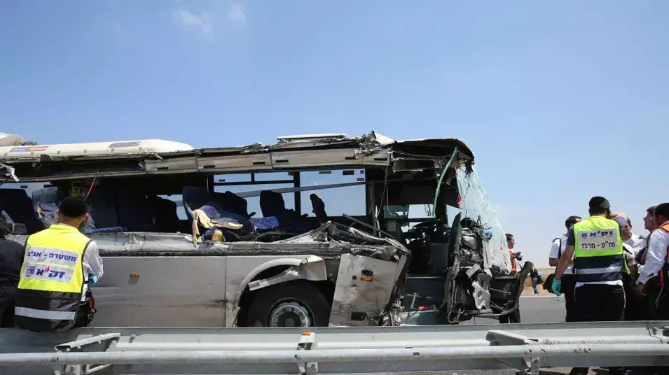 זירת התאונה בכביש 6 במחלף שורק. אוגוסט 2013 זירת התאונה בכביש 6 במחלף שורק. אוגוסט 2013