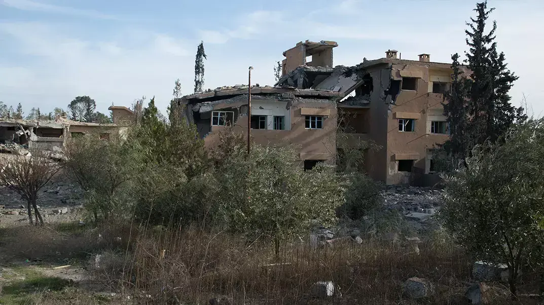 ההפצצה הירדנית בא-רקה בה נהרגה עובדת סיוע אמריקנית, פברואר 2015 ההפצצה הירדנית בא-רקה בה נהרגה עובדת סיוע אמריקנית, פברואר 2015