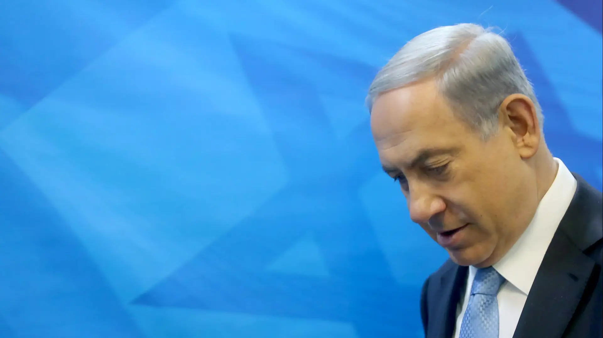 רוה"מ בנימין נתניהו בישיבת הממשלה, פברואר 2015 רוה"מ בנימין נתניהו בישיבת הממשלה, פברואר 2015