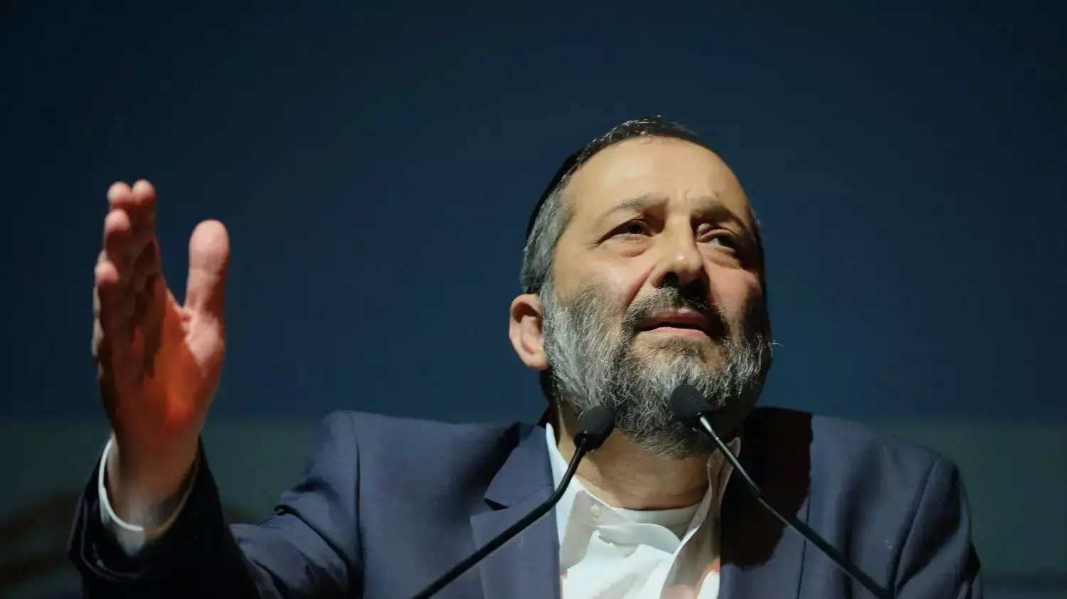 יו"ר מפלגת ש"ס אריה דרעי בכנס של ראשי המפלגות, אונ' תל אביב. פברואר 2015