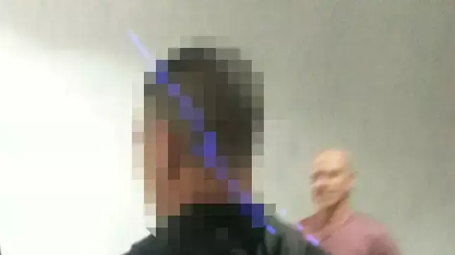 סוכן המשטרה שהפליל 29 עבריינים בפרדס כץ בעת טקס קבלת תעודת השוטר
