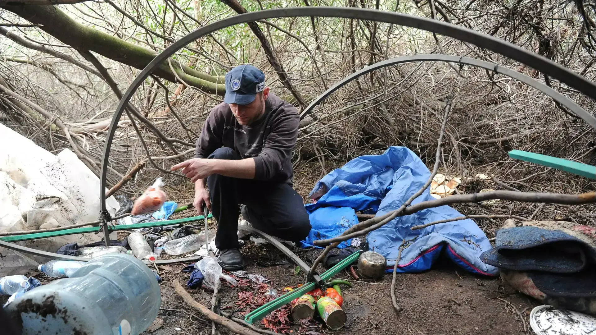 חשיפת סליקים של פורצים ביישוב אודים בשרון. פברואר 2015 חשיפת סליקים של פורצים ביישוב אודים בשרון. פברואר 2015
