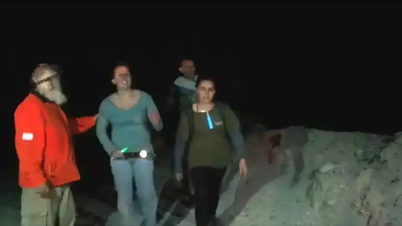 אובך הכבד הקשה על החיפושים, אך הנעדרים אותרו לבסוף