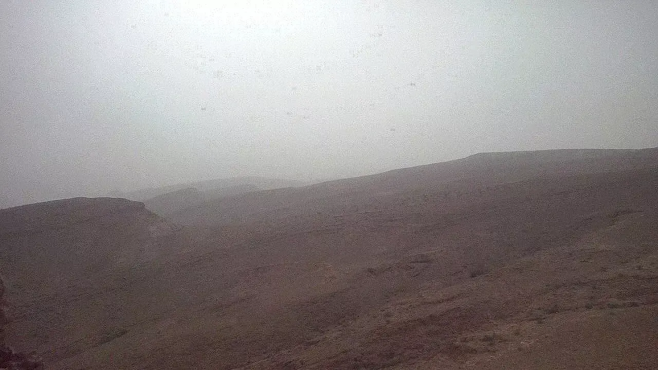 התמונות שצילמו הנערות שנתקעו בטיול במכתש הקטן התמונות שצילמו הנערות שנתקעו בטיול במכתש הקטן