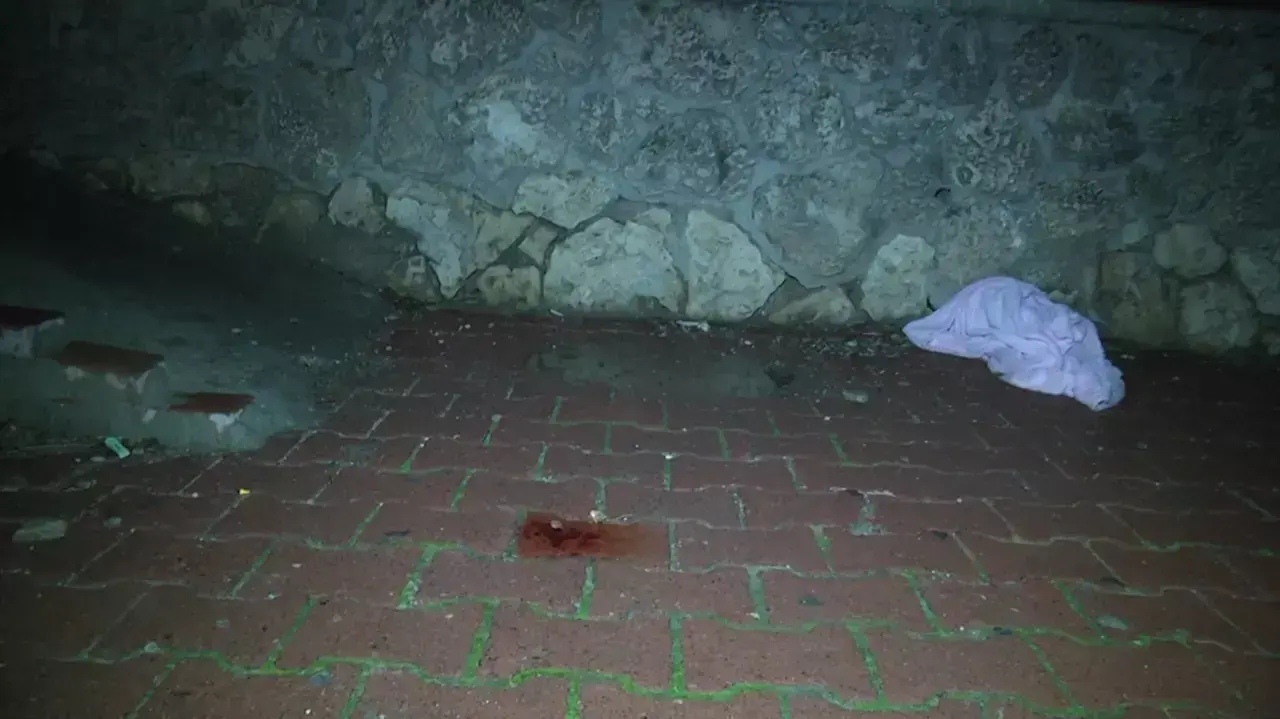 ילד בן 6 נפל ממרפסת ביתו שבקומה השלישית ברחוב צוקרמן בתל אביב, פברואר 2015 ילד בן 6 נפל ממרפסת ביתו שבקומה השלישית ברחוב צוקרמן בתל אביב, פברואר 2015
