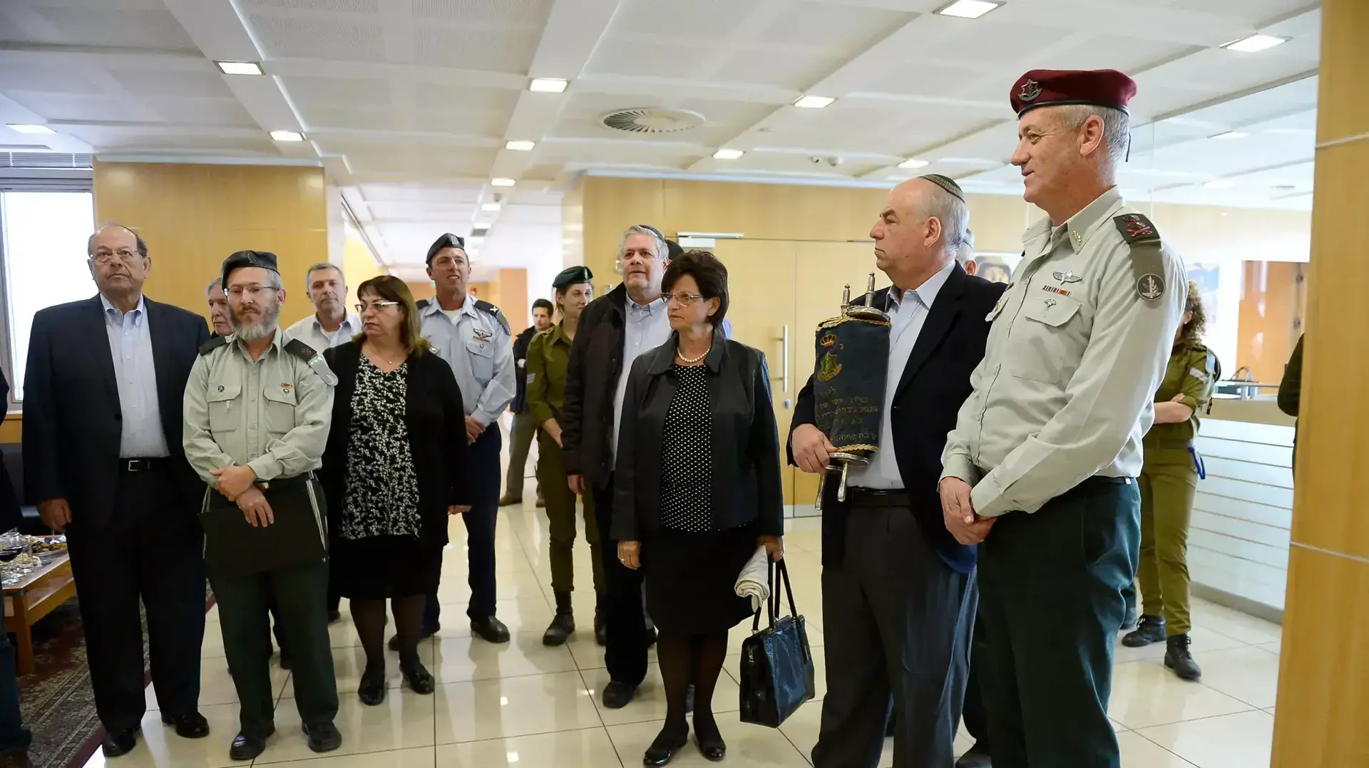 טקס הכנסת ספר תורה ללשכת הרמטכ"ל, 11 בפברואר 2015 טקס הכנסת ספר תורה ללשכת הרמטכ"ל, 11 בפברואר 2015