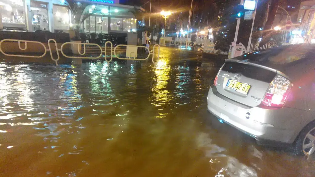 הצפות בנהריה בעקבות מזג האוויר, פברואר 2015