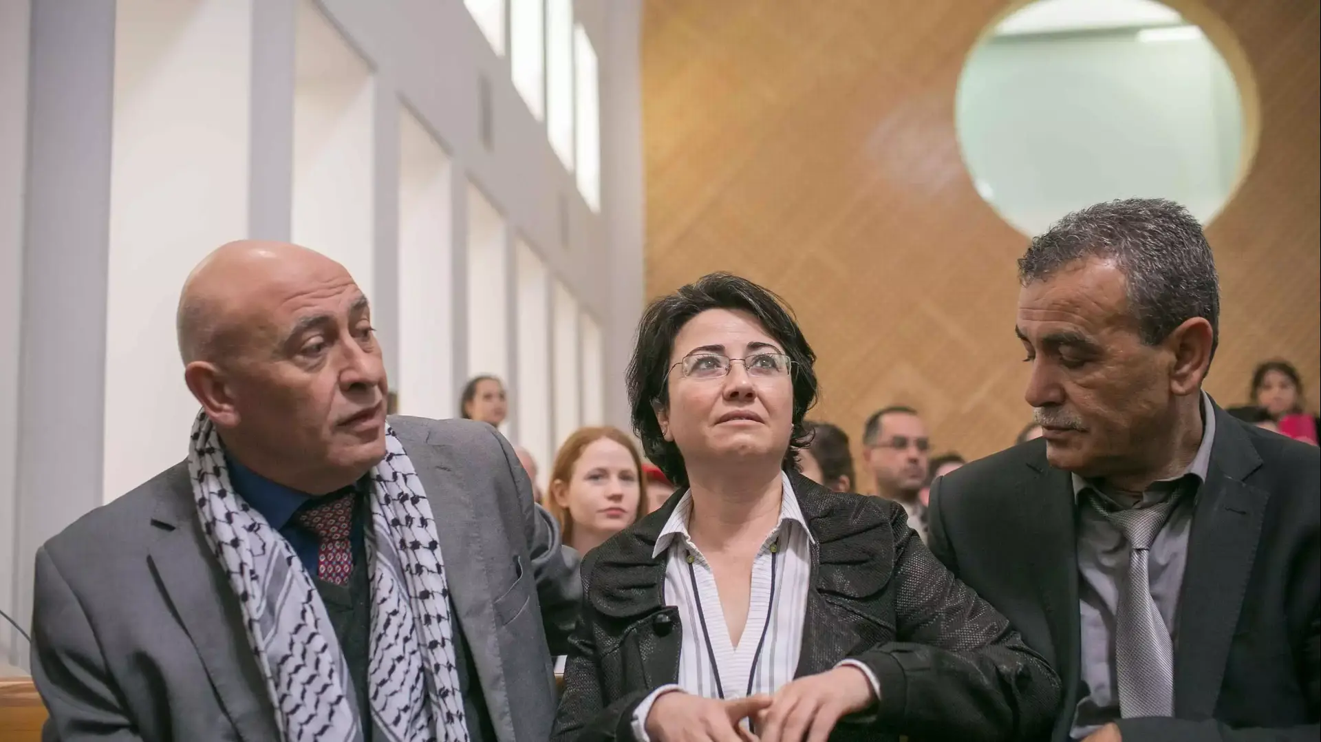 חנין זועבי מלווה בחברי מפלגתה בדיון בבית המשפט העליון על החלטת ועדת הבחירות המרכזית לכנסת לפסול מועמדותה, פברואר 2015 חנין זועבי מלווה בחברי מפלגתה בדיון בבית המשפט העליון על החלטת ועדת הבחירות המרכזית לכנסת לפסול מועמדותה, פברואר 2015