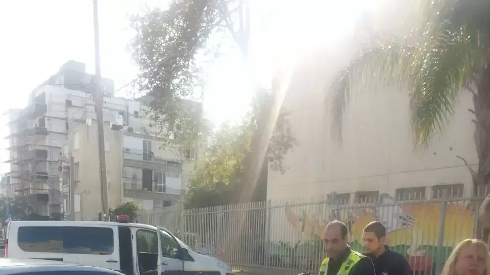 ילדה בת שמונה נפצעה קשה מפגיעת כלי רכב בחולו ילדה בת שמונה נפצעה קשה מפגיעת כלי רכב בחולו