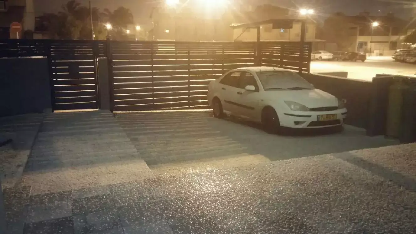 ברק בקריית מלאכי, 19 בפברואר 2015 ברק בקריית מלאכי, 19 בפברואר 2015