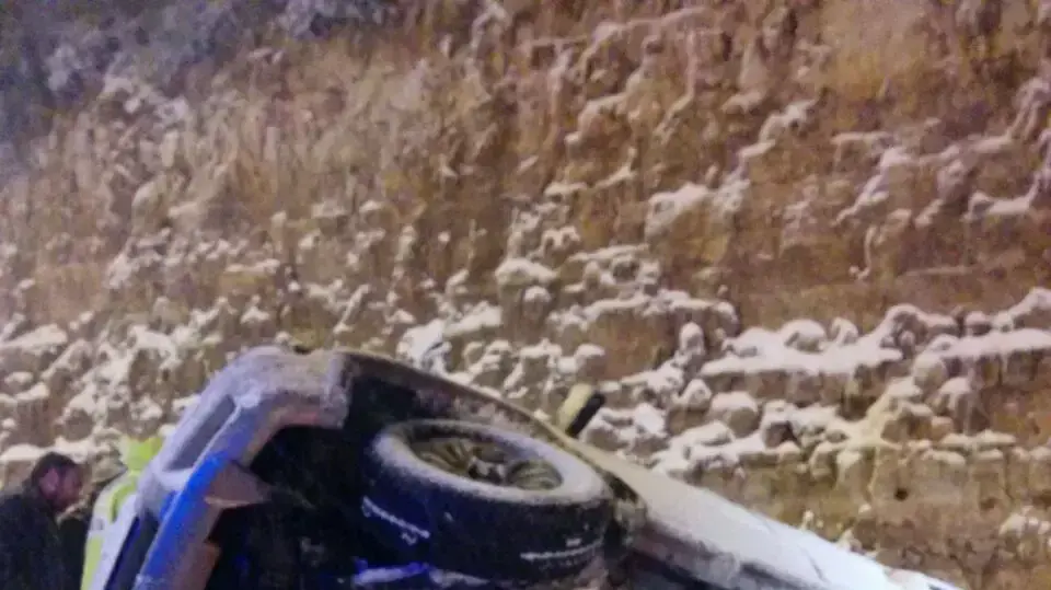 רכב התהפך סמוך לשמואל הנביא בירושלים, חמישה בני אדם נפצעו קל רכב התהפך סמוך לשמואל הנביא בירושלים, חמישה בני אדם נפצעו קל