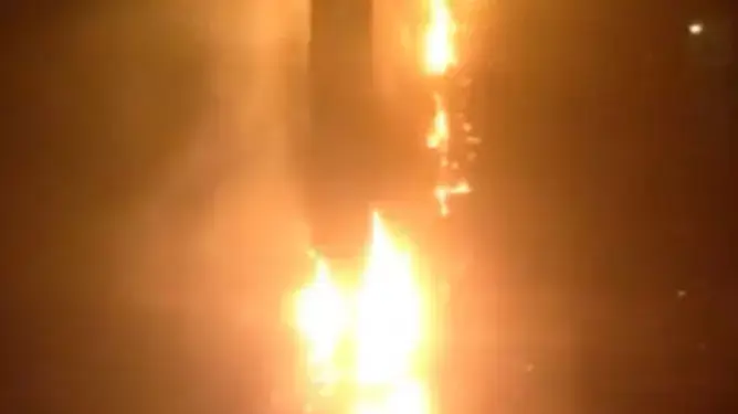 שריפה בגרוד השחקים "הלפיד", דובאי, פברואר 2015 שריפה בגרוד השחקים "הלפיד", דובאי, פברואר 2015