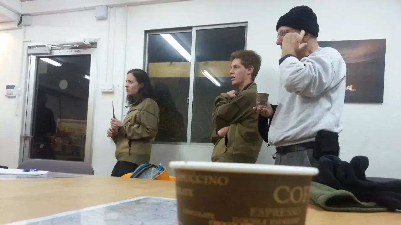 חיפושים אחר המטייל שי יעקב נועם שעקבותיו נעלמו בעין גדי חיפושים אחר המטייל שי יעקב נועם שעקבותיו נעלמו בעין גדי