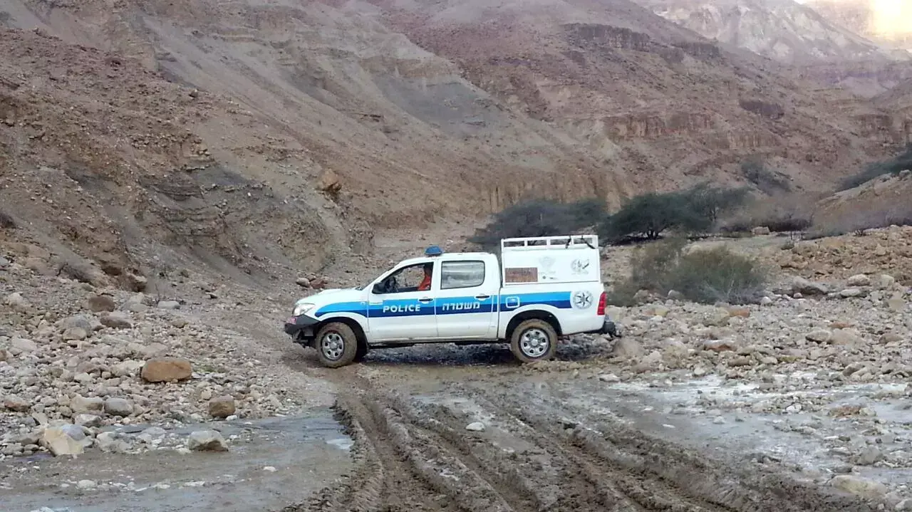 חיפושים אחר המטייל שי יעקב נועם שעקבותיו נעלמו בעין גדי חיפושים אחר המטייל שי יעקב נועם שעקבותיו נעלמו בעין גדי