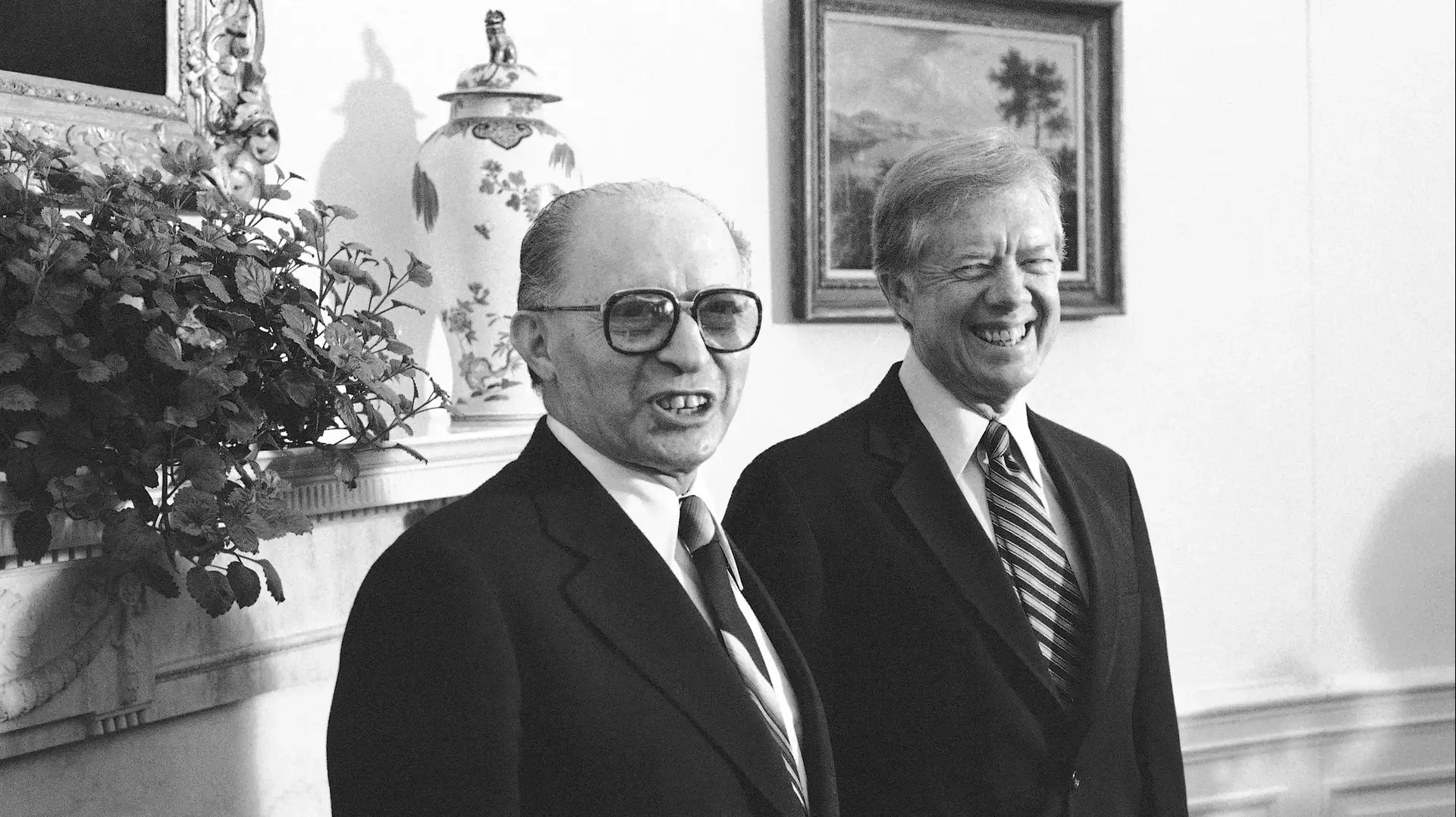 מנחם בגין עם ג'ימי קרטר הבית הלבן, נובמבר 1980 מנחם בגין עם ג'ימי קרטר הבית הלבן, נובמבר 1980