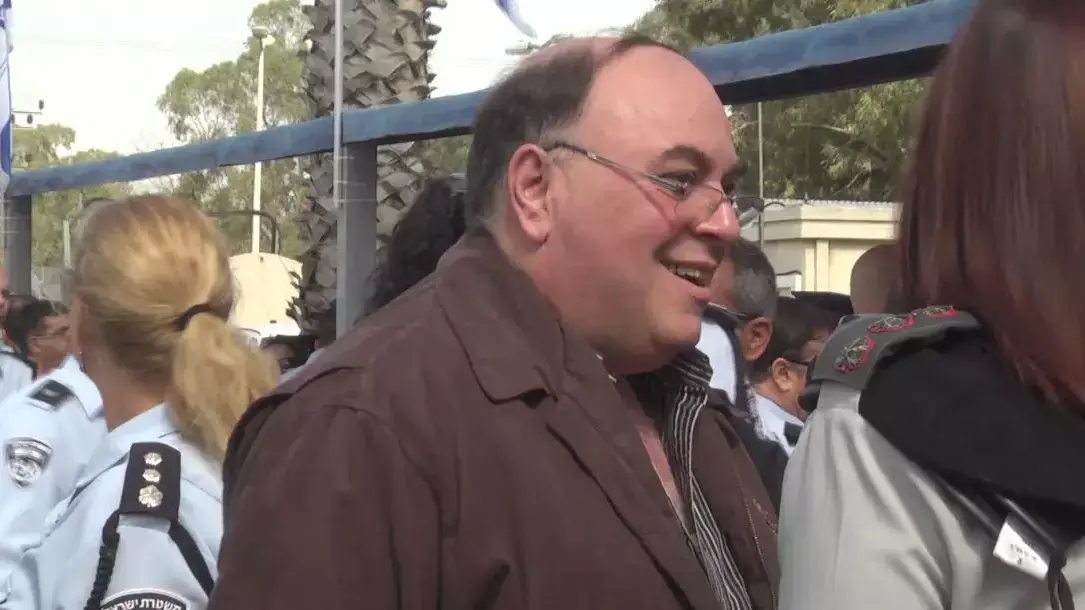 אבי בניהו דובר צה"ל לשעבר בטקס החלפת פיקוד אגף התנועה בבית דגן. פברואר 2015 אבי בניהו דובר צה"ל לשעבר בטקס החלפת פיקוד אגף התנועה בבית דגן. פברואר 2015