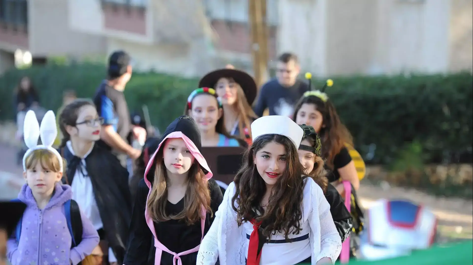 ילדים מתחפשים בבית הספר יד לבנים, פתח תקווה. מרץ 2015