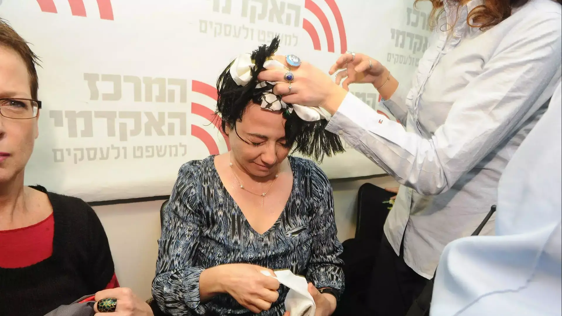 חנין זועבי הותקפה בכנס ברמת גן חנין זועבי הותקפה בכנס ברמת גן