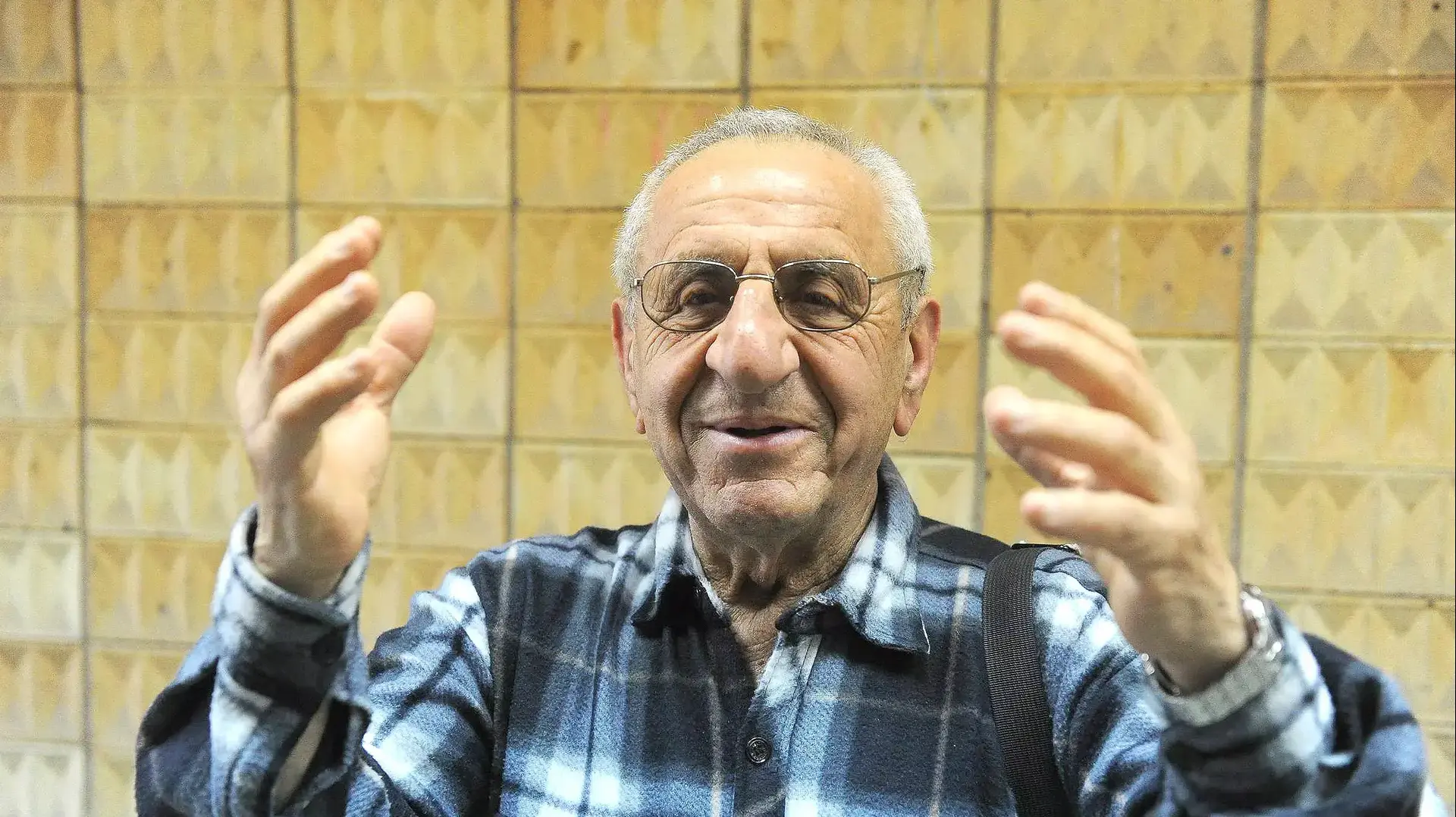 אליהו חסון במפגש עולי סוריה בבר אילן, פברואר 2015