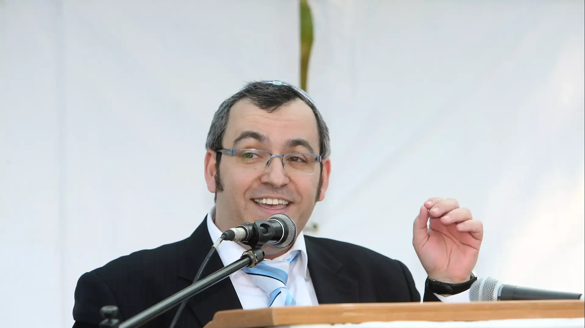 הרב אביחי אפל יו"ר ועידת הרבנים האורתודוכסים בגרמניה הרב אביחי אפל יו"ר ועידת הרבנים האורתודוכסים בגרמניה