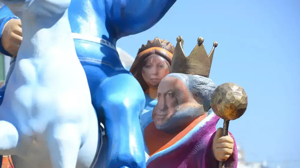 עדלאידע בחולון, תחפושות של פוליטיקאים, מרץ 2015 עדלאידע בחולון, תחפושות של פוליטיקאים, מרץ 2015