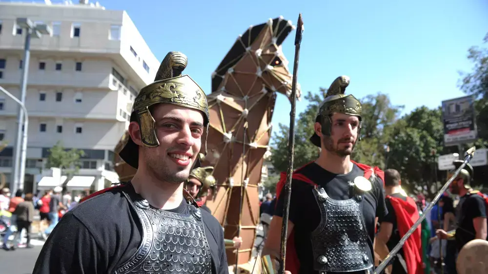 מסיבת רחוב בתל אביב לרגל פורים 6 מרץ 2015 מסיבת רחוב בתל אביב לרגל פורים 6 מרץ 2015