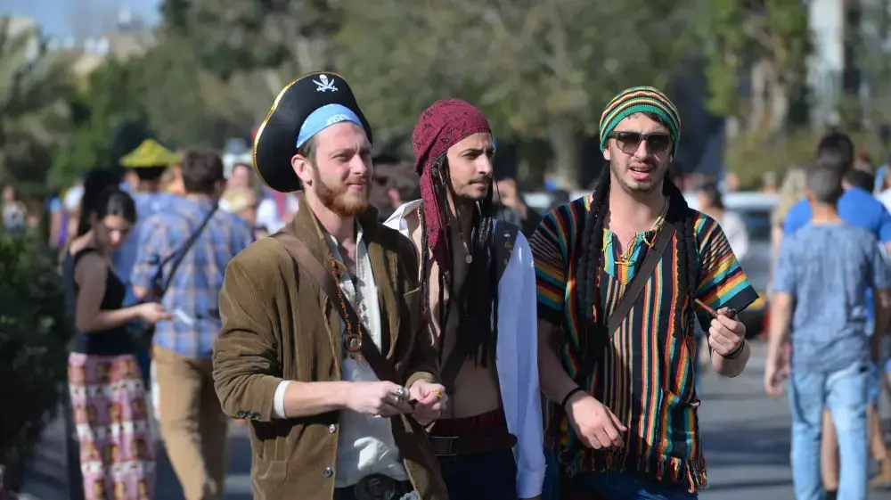 מסיבת רחוב לפורים בתל אביב, מרץ 2015 מסיבת רחוב לפורים בתל אביב, מרץ 2015