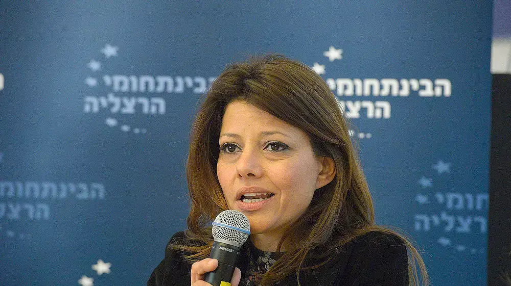 ח"כ אורלי לוי אבקסיס בעימות שערך ארגון לתת בין המועמדים לתפקיד חברתי-כלכלי של המפלגות, הבינתחומי הרצליה מרץ 2015 ח"כ אורלי לוי אבקסיס בעימות שערך ארגון לתת בין המועמדים לתפקיד חברתי-כלכלי של המפלגות, הבינתחומי הרצליה מרץ 2015