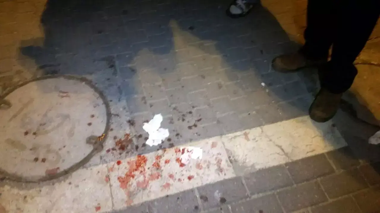 זירת אירוע התקיפה של אחמד מוחמד אבו טאעה, תושב הגבעה הצרפתית שבירושלים, שהותקף על פי החשד על ידי שני צעירים יהודיים זירת אירוע התקיפה של אחמד מוחמד אבו טאעה, תושב הגבעה הצרפתית שבירושלים, שהותקף על פי החשד על ידי שני צעירים יהודיים