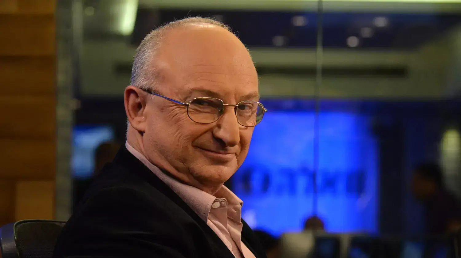 אריה אלדד באולפן וואלה אריה אלדד באולפן וואלה