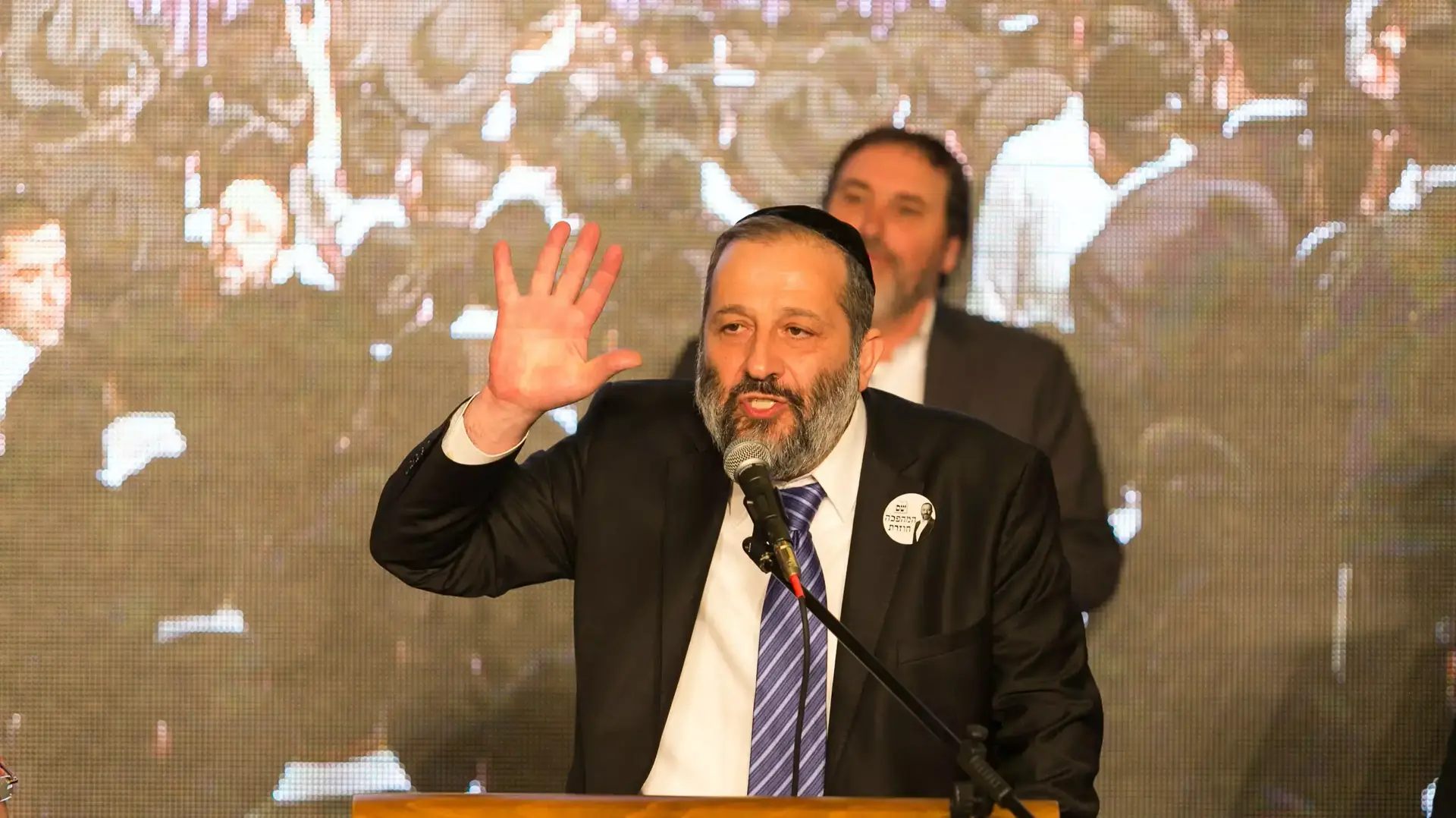 אריה דרעי במטה ש"ס לאחר תוצאות המדגם, ירושלים, מרץ 2015 אריה דרעי במטה ש"ס לאחר תוצאות המדגם, ירושלים, מרץ 2015