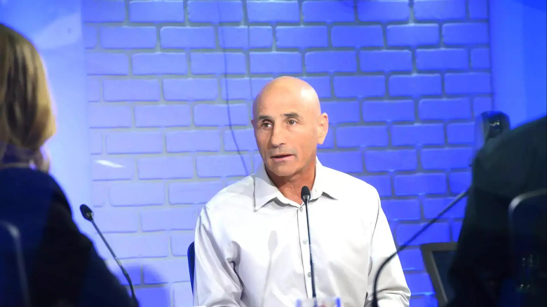 עופר שלח באולפן, מרץ 2015 עופר שלח באולפן, מרץ 2015