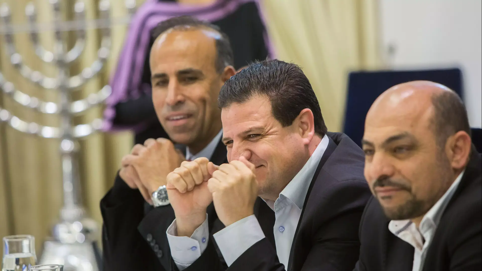 נציגי הרשימה המשותפת עם נשיא המדינה ראובן ריבלין, מרץ 2015 נציגי הרשימה המשותפת עם נשיא המדינה ראובן ריבלין, מרץ 2015