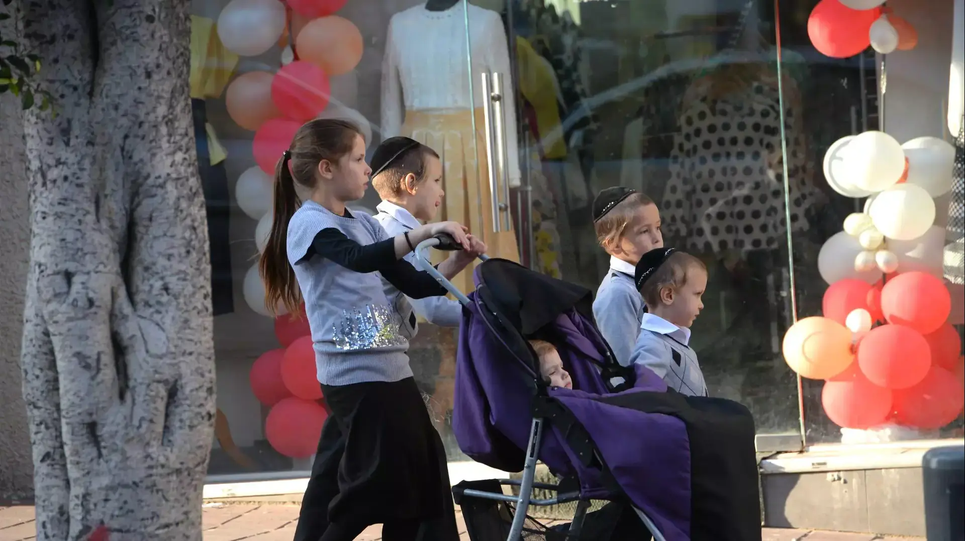 חרדים בבני ברק. מרץ 2015 חרדים בבני ברק. מרץ 2015