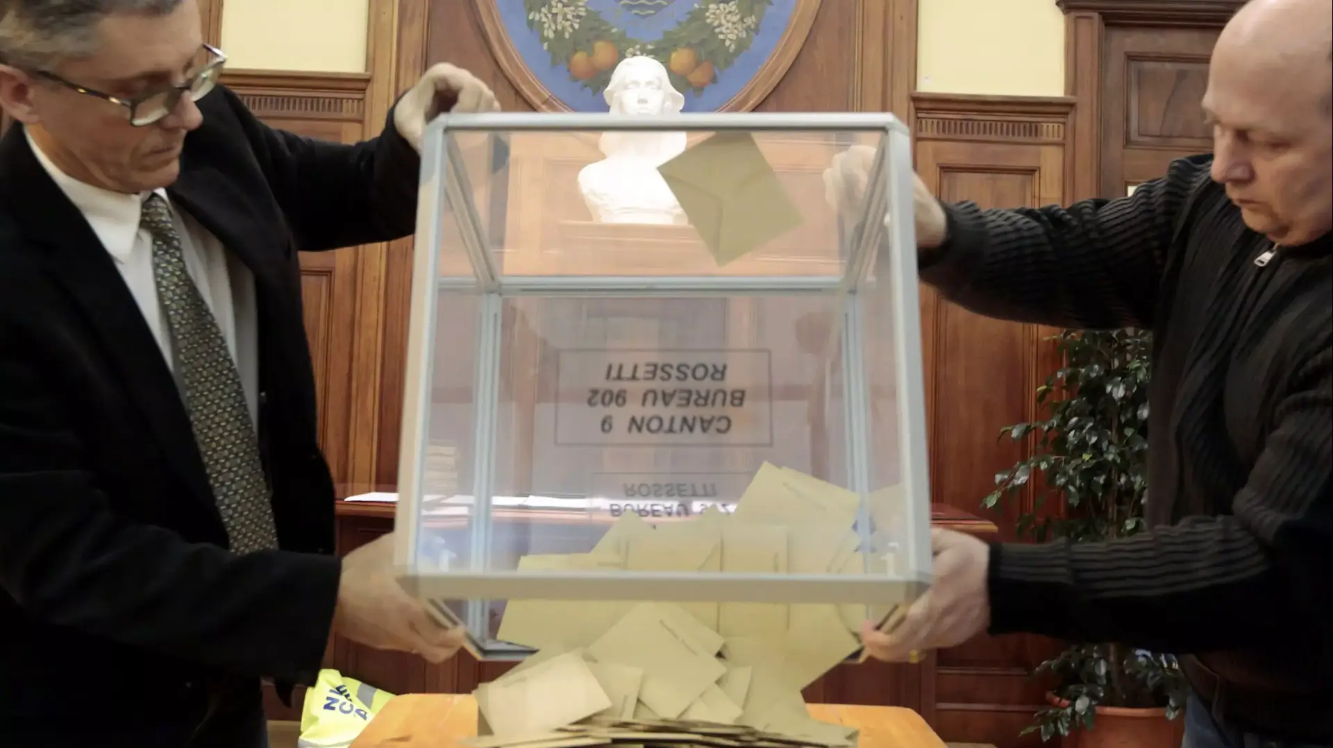 ספירת קולות בבחירות המקומיות בצרפת, מרץ 2015 ספירת קולות בבחירות המקומיות בצרפת, מרץ 2015