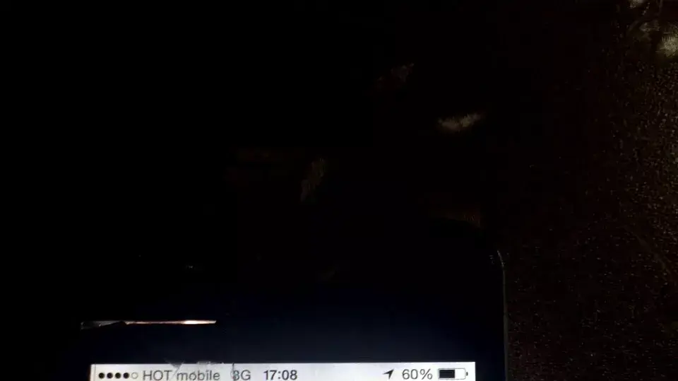 אישה סחטה את בן זוגה לשעבר אישה סחטה את בן זוגה לשעבר