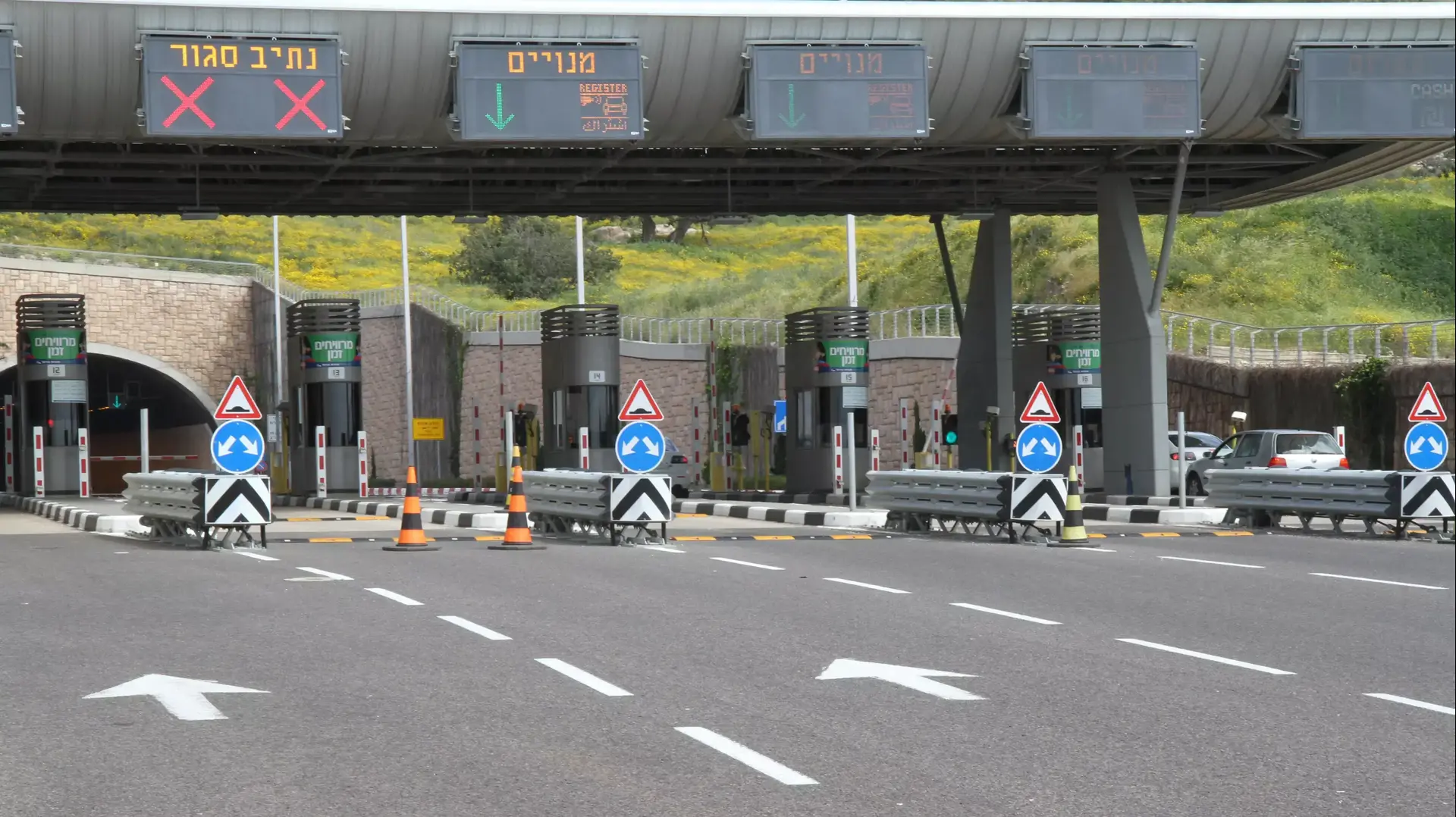 מחאת יוקר המחירים במנהרות הכרמל, מנהרות הכרמל. מרץ 2015 מחאת יוקר המחירים במנהרות הכרמל, מנהרות הכרמל. מרץ 2015