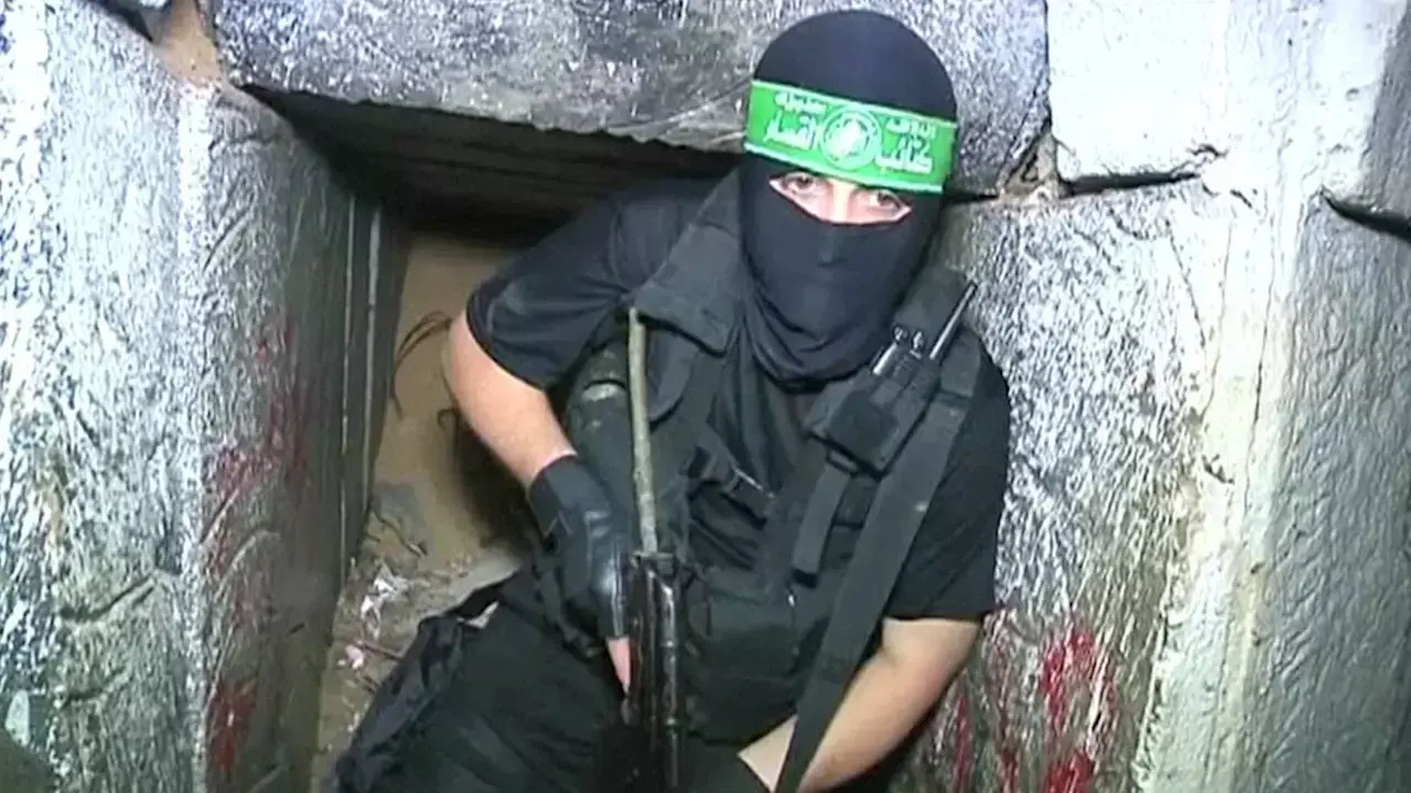 "חמאס חופר מנהרות התקפיות בגבול הרצועה"